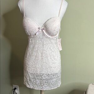 Linea Donatella White Lace Chemise + matching lace thong underwear